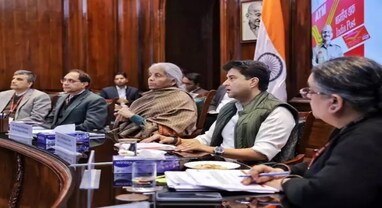 પોસ્ટલ વિભાગને 2029 સુધીમાં નફાકારક બનાવવા માંગે છે જ્યોતિરાદિત્ય સિંધિયા, નાણાં પ્રધાન પાસે માગ્યુ ફંડ