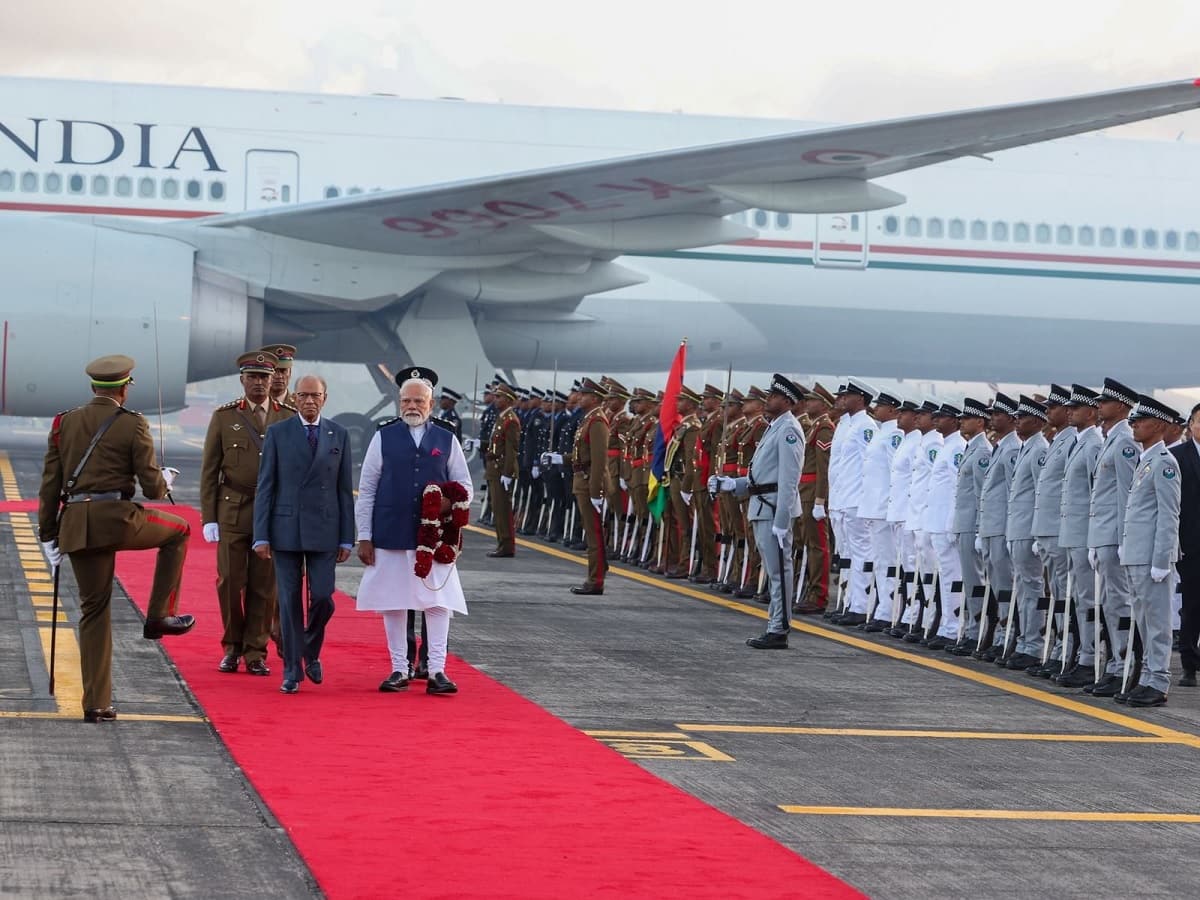 1 PM Modi Mauritius visi PM 2