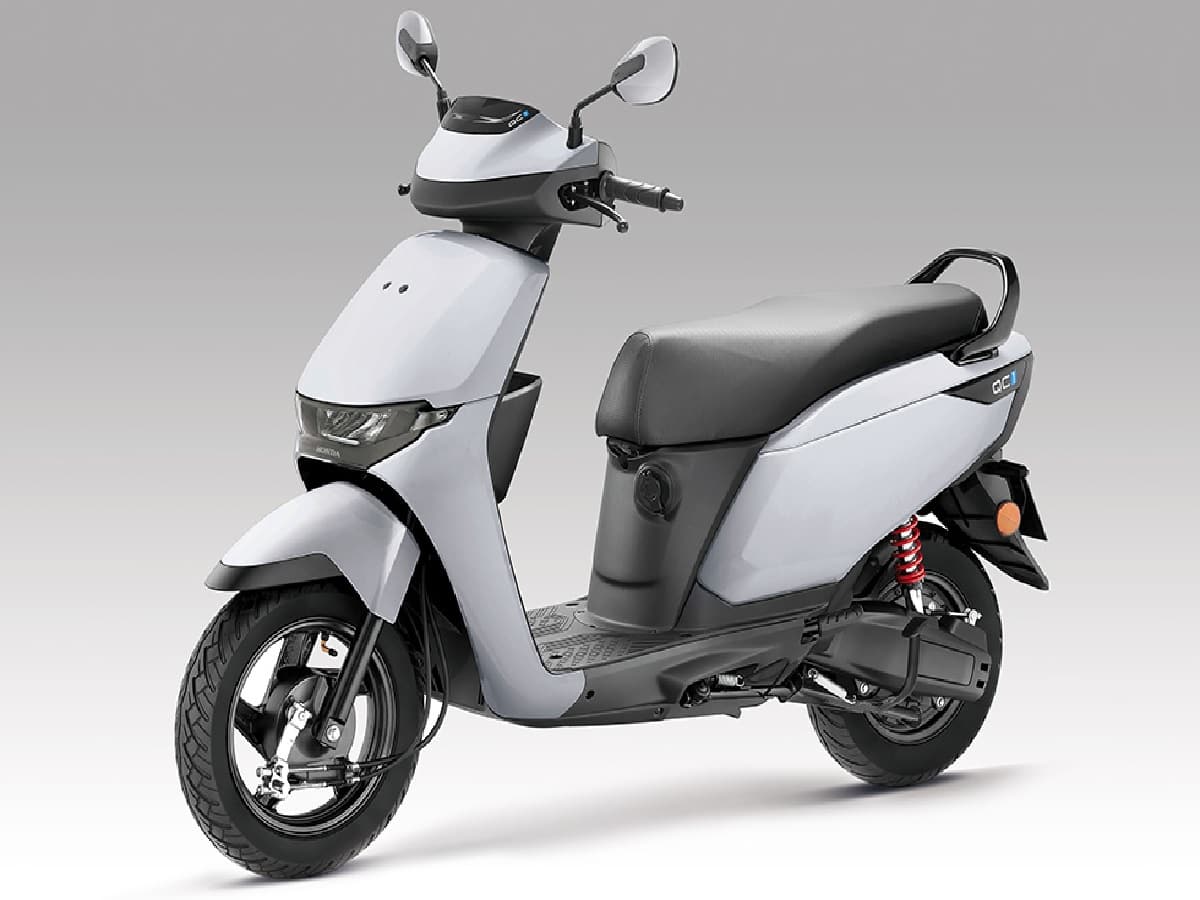 4 electric Activa 1