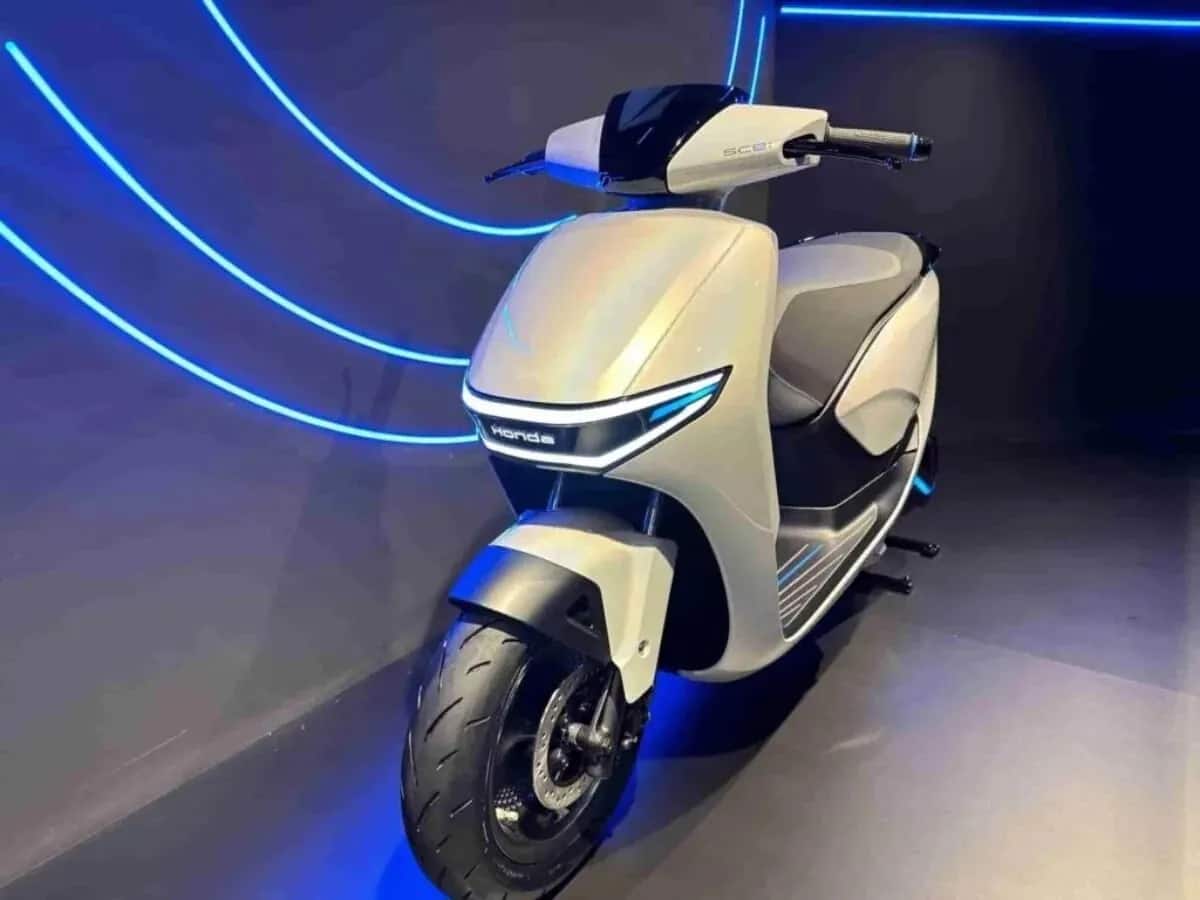 4 electric Activa 3