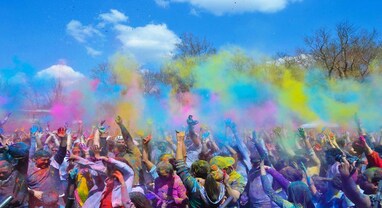 Holi 2025:  હોળીમાં પણ લોકોમાં ફરવાનો વધતો ક્રેઝ, હોટલના રૂમના ભાડા પહોંચ્યા 45000ને પાર