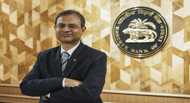 RBI એ અમેરિકી ડૉલરને ઝટકો આપ્યો, પાડોશી દેશો સાથે હવે રૂપિયામાં થશે વેપાર