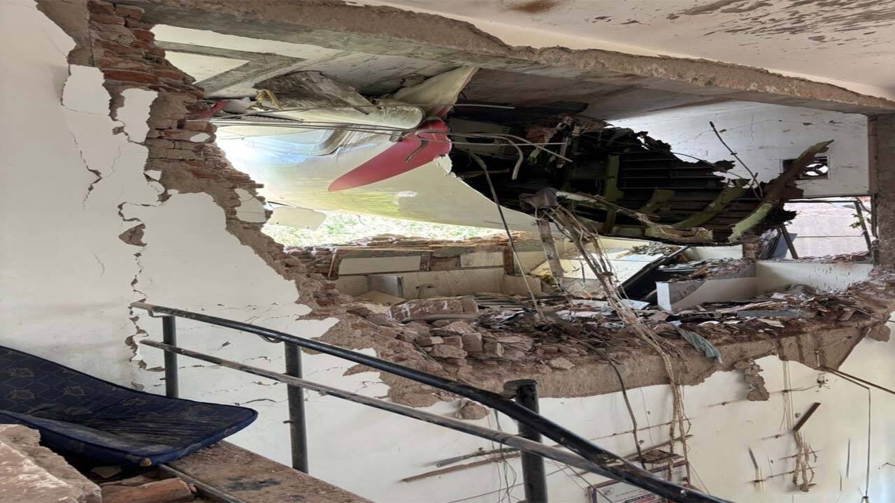 1 Plane Crash in Ahmedabad 1