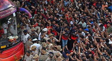 બેંગલુરુ નાસભાગ દુર્ઘટના: RCBની IPL જીતની ઉજવણીમાં 11નાં મોત, 47 ઘાયલ, આયોજનની નિષ્ફળતા ખુલ્લી