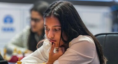 FIDE Women Chess World Cup: દિવ્યા દેશમુખે જીત્યો ખિતાબ, કોનેરુ હમ્પીને હરાવી