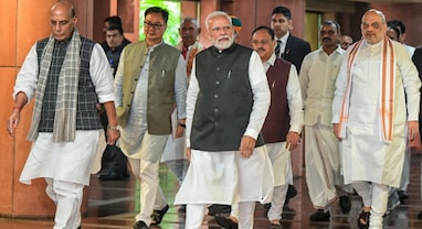 Trump tariff : યુએસ ટેરિફ વધારા અંગે પીએમ મોદી આજે બોલાવશે કેબિનેટની બેઠક