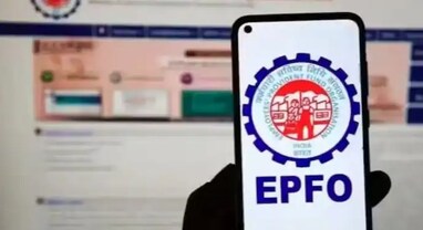 EPFO minimum pension: પ્રાઈવેટ સેક્ટર કર્મચારીઓ માટે ₹7500 પેન્શન મળશે? સરકારનો સંસદમાં મોટો જવાબ EPFO minimum pension: પ્રાઈવેટ સેક્ટર કર્મચારીઓ માટે ₹7500 પેન્શન મળશે? સરકારનો સંસદમાં મોટો જવાબ