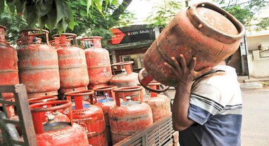 ભારત-અમેરિકા વચ્ચે ઐતિહાસિક LPG ડીલ: શું હવે રસોઈ ગેસના ભાવ ઘટશે? જાણો આ કરારની સંપૂર્ણ વિગતો