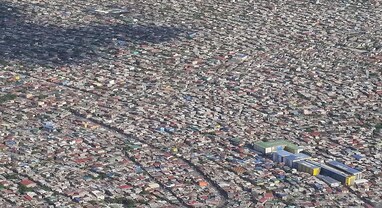Densely populated cities: દુનિયાના 10 સૌથી ગીચ વસતીવાળા શહેરો, જાણો ભારતના કયા 4 શહેરો છે આ યાદીમાં