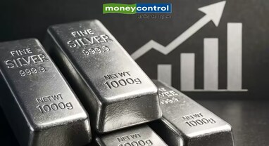 Silver Price: ઘરેણાંની માંગ નહીં, પણ આ ખાસ કારણથી ચાંદીના ભાવ આસમાને! એક્સપર્ટ્સની ચેતવણી જરૂર વાંચો