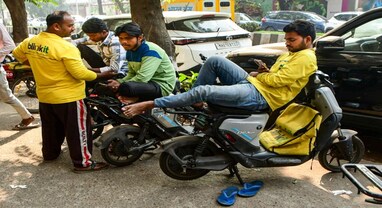 10 Minutes Delivery Ban:  હવે '10 મિનિટમાં ડિલિવરી'નો યુગ પૂરો, ગિગ વર્કર્સની સુરક્ષા માટે સરકારનું કડક વલણ