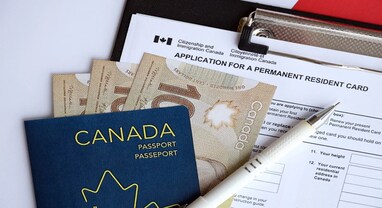 Canada vs UK: વિદેશ જવું છે? PR માટે બ્રિટન નહીં પણ કેનેડા છે બેસ્ટ ઓપ્શન! જાણો કેમ ભારતીય વિદ્યાર્થીઓ દોડી રહ્યા છે કેનેડા?