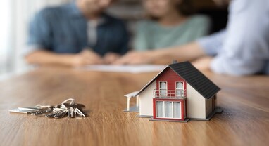 Home Loan Eligibility: 70,000 પગાર હોય તો કેટલી મળે Home Loan? જાણો 20 વર્ષ માટે EMI અને વ્યાજનું આખું ગણિત Home Loan Eligibility: 70,000 પગાર હોય તો કેટલી મળે Home Loan? જાણો 20 વર્ષ માટે EMI અને વ્યાજનું આખું ગણિત