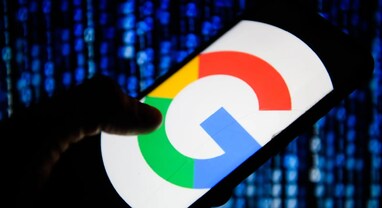 સાવધાન: શું તમારો સ્માર્ટફોન સુરક્ષિત છે? Googleની ચેતવણી, દુનિયાના 40% ફોન પર હેકિંગનું જોખમ સાવધાન: શું તમારો સ્માર્ટફોન સુરક્ષિત છે? Googleની ચેતવણી, દુનિયાના 40% ફોન પર હેકિંગનું જોખમ