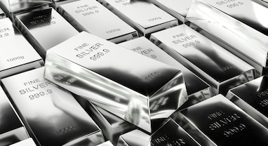 Silver Price: ચાંદીના ભાવમાં તોફાની તેજી! એક જ દિવસમાં 6%નો ઉછાળો, ભાવ 2.67 લાખને પાર; હવે રોકાણકારોએ શું કરવું? Silver Price: ચાંદીના ભાવમાં તોફાની તેજી! એક જ દિવસમાં 6%નો ઉછાળો, ભાવ 2.67 લાખને પાર; હવે રોકાણકારોએ શું કરવું?
