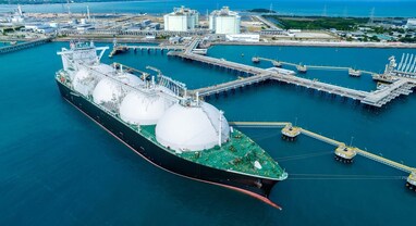ગ્લોબલ LNG એક્સપોર્ટ 6 મહિનાના તળિયે: મિડલ ઈસ્ટના યુદ્ધથી ગેસ માર્કેટમાં ભયંકર ઉથલપાથલ, જાણો 2026 સુધી કેવી રહેશે સ્થિતિ? ગ્લોબલ LNG એક્સપોર્ટ 6 મહિનાના તળિયે: મિડલ ઈસ્ટના યુદ્ધથી ગેસ માર્કેટમાં ભયંકર ઉથલપાથલ, જાણો 2026 સુધી કેવી રહેશે સ્થિતિ?