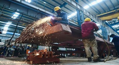 INDIA PMI DATA : ભારતનો મેન્યુફેક્ચરિંગ PMI 4 વર્ષના તળિયે, ઘટીને 53.9 પર પહોંચ્યો