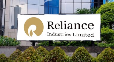 RIL Share Price : રિલાયન્સની AGM પહેલા શેરમાં જોરદાર ઉછાળો, માત્ર 3 દિવસમાં 5% વધ્યો RILનો શેર RIL Share Price : રિલાયન્સની AGM પહેલા શેરમાં જોરદાર ઉછાળો, માત્ર 3 દિવસમાં 5% વધ્યો RILનો શેર