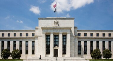 US Fed Rate Decision: યુએસ ફેડે વ્યાજ દરો યથાવત રાખ્યા, પણ ભવિષ્યના સંકેત જોઈ ડોનાલ્ડ ટ્રમ્પ બોલ્યા-'વિશ્વાસ કરવો મુશ્કેલ'