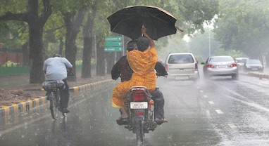 IMD rain alert:  દેશના 18 રાજ્યોમાં ચોમાસાનો કહેર- જાણો દિલ્હી, યુપી અને ગુજરાત સહિત આજે ક્યાં કેવું રહેશે હવામાન?