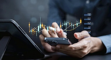 Stocks to Watch: આજે બજારમાં આ 5 શેર્સનું થશે લિસ્ટિંગ, કોટક બેન્ક અને રેલટેલ સહિત આ કંપનીઓ પર રહેશે ખાસ નજર Stocks to Watch: આજે બજારમાં આ 5 શેર્સનું થશે લિસ્ટિંગ, કોટક બેન્ક અને રેલટેલ સહિત આ કંપનીઓ પર રહેશે ખાસ નજર