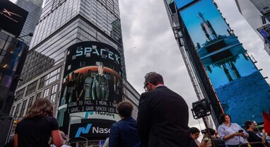 SpaceX Share Crash: રેકોર્ડ હાઈથી 50% તૂટ્યો એલોન મસ્કની કંપનીનો શેર, છીનવાયું 'ટ્રિલિયોનેર' નું સ્ટેટસ, જાણો કડાકાનું કારણ
