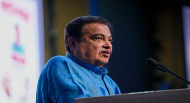 નીતિન ગડકરીનું ચોંકાવનારું નિવેદન: ‘ભણેલા લોકો કરતા મને અંડરવર્લ્ડ અને રેડ લાઈટ એરિયામાંથી વધુ વોટ મળ્યા'