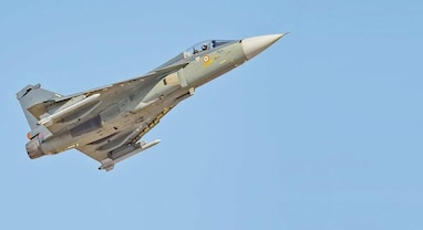 Defense Stocks: આ ડિફેન્સ શેર બન્યો રોકેટ, 1.1 લાખ કરોડના સરકારી ઓર્ડરથી રોકાણકારોને થશે જંગી કમાણી Defense Stocks: આ ડિફેન્સ શેર બન્યો રોકેટ, 1.1 લાખ કરોડના સરકારી ઓર્ડરથી રોકાણકારોને થશે જંગી કમાણી