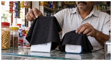 2 ઓક્ટોબરે ‘No UPI Day': દુકાનદારો QR કોડ પર કાળું કપડું બાંધશે, જાણો તમારે કેમ રોકડા આપવા પડશે?