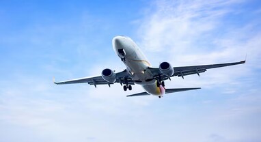 ATF Price Hike ની અસર: IndiGo અને SpiceJetના શેર 3% સુધી તૂટ્યા, જાણો કારણ ATF Price Hike ની અસર: IndiGo અને SpiceJetના શેર 3% સુધી તૂટ્યા, જાણો કારણ