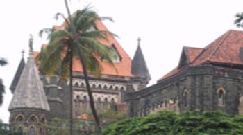 Man living with a woman without divorcing his spouse can't be called live-in relationship: HC