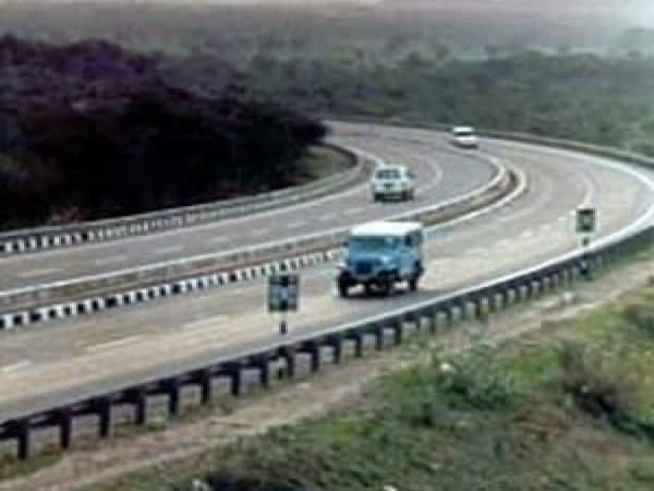 Macquarie’s $1.3-billion TOT roads sale draws interest from KKR, Cube, CDPQ, IRB and EAAA Macquarie’s $1.3-billion TOT roads sale draws interest from KKR, Cube, CDPQ, IRB and EAAA