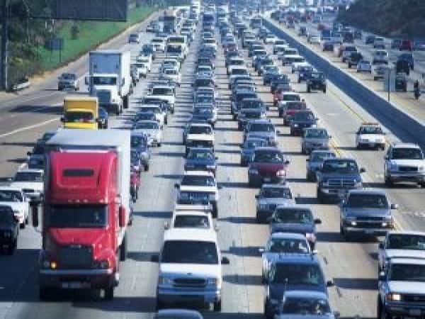 Govt may soon fix retirement age for commercial vehicles at 20 years: Report