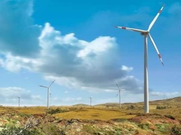 Suzlon to add three smart blade plants amid growing renewable push
