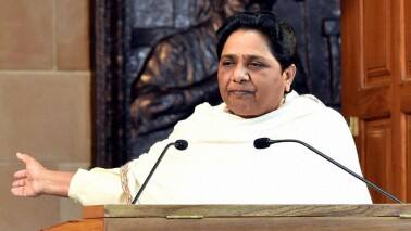 BSP Chief Mayawati addressing press conference at her residence in Lucknow on Saturday. pti photo by Nand kumar(PTI1_28_2017_000188B)