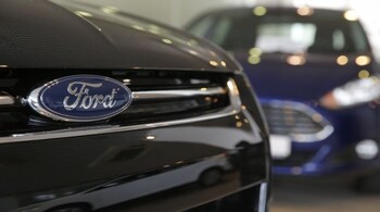 Ford cars are on sale at a dealership of Genser company in Moscow, Russia, February 14, 2017. REUTERS/Maxim Shemetov - RTSYMQM