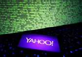 Yahoo to buy minority stake in Taboola in digital ad push