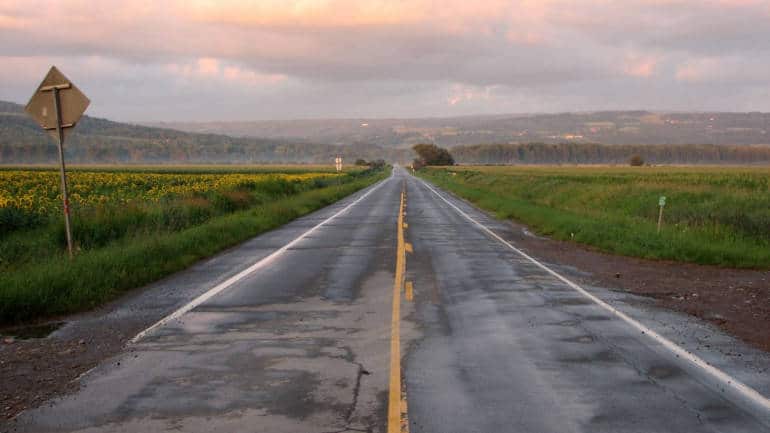 Roads sector: Another growth engine slams on the brakes