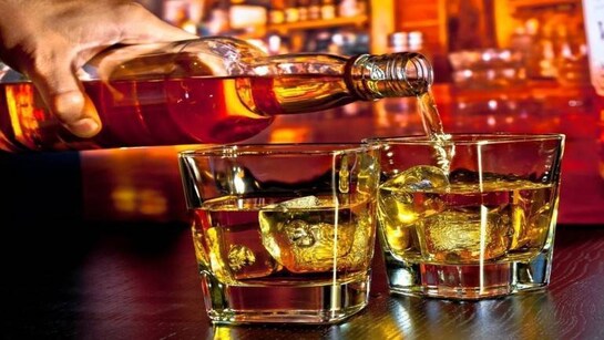 Hotels, pubs to function till 11 PM on New Year eve: Maharashtra govt