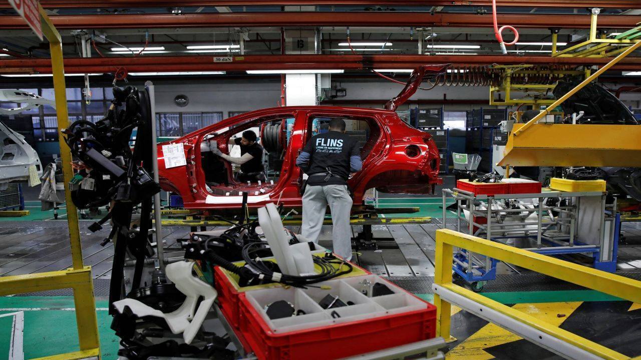 Lockdown guidelines: Resuming operations now not feasible, say automakers