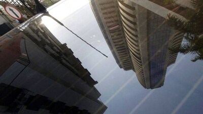 Traders need to be cautious, next support for Nifty at 50-DMA; 4 stocks to buy