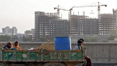 Expect to achieve improved turnover figures: HCC