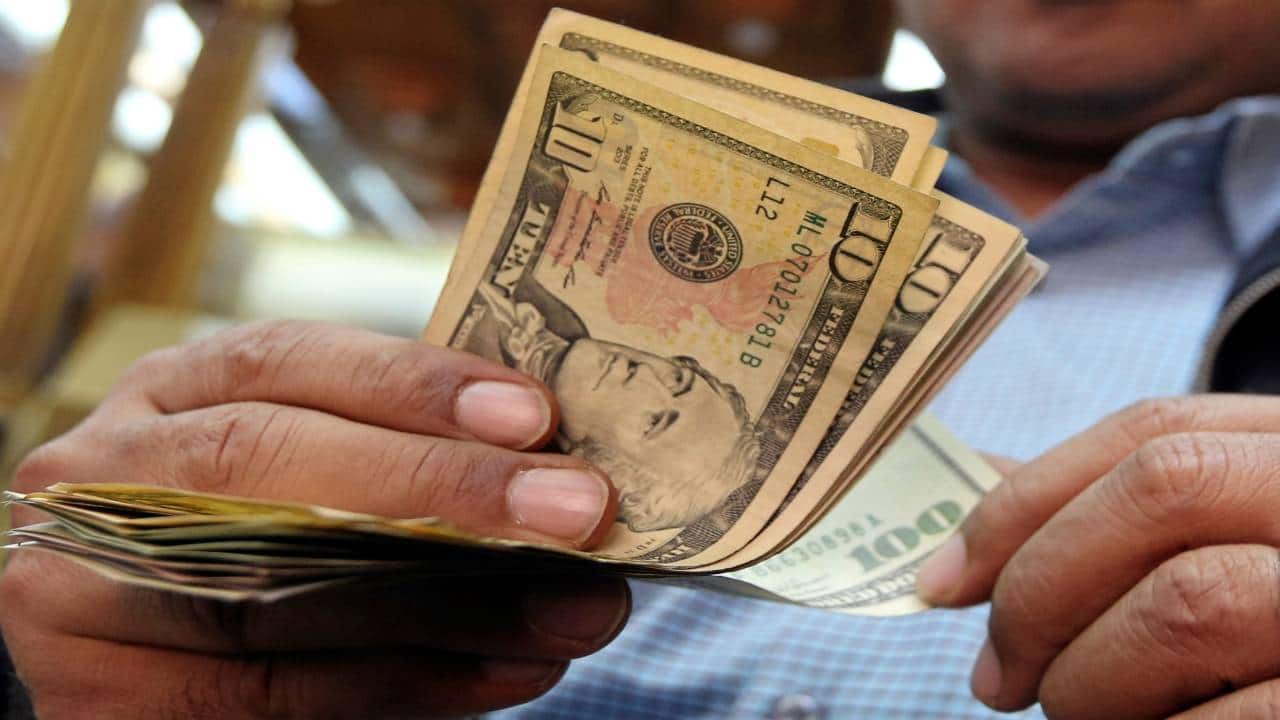Egypt's central bank says mounting foreign debt at $82.9 bn Egypt's central bank says mounting foreign debt at $82.9 bn