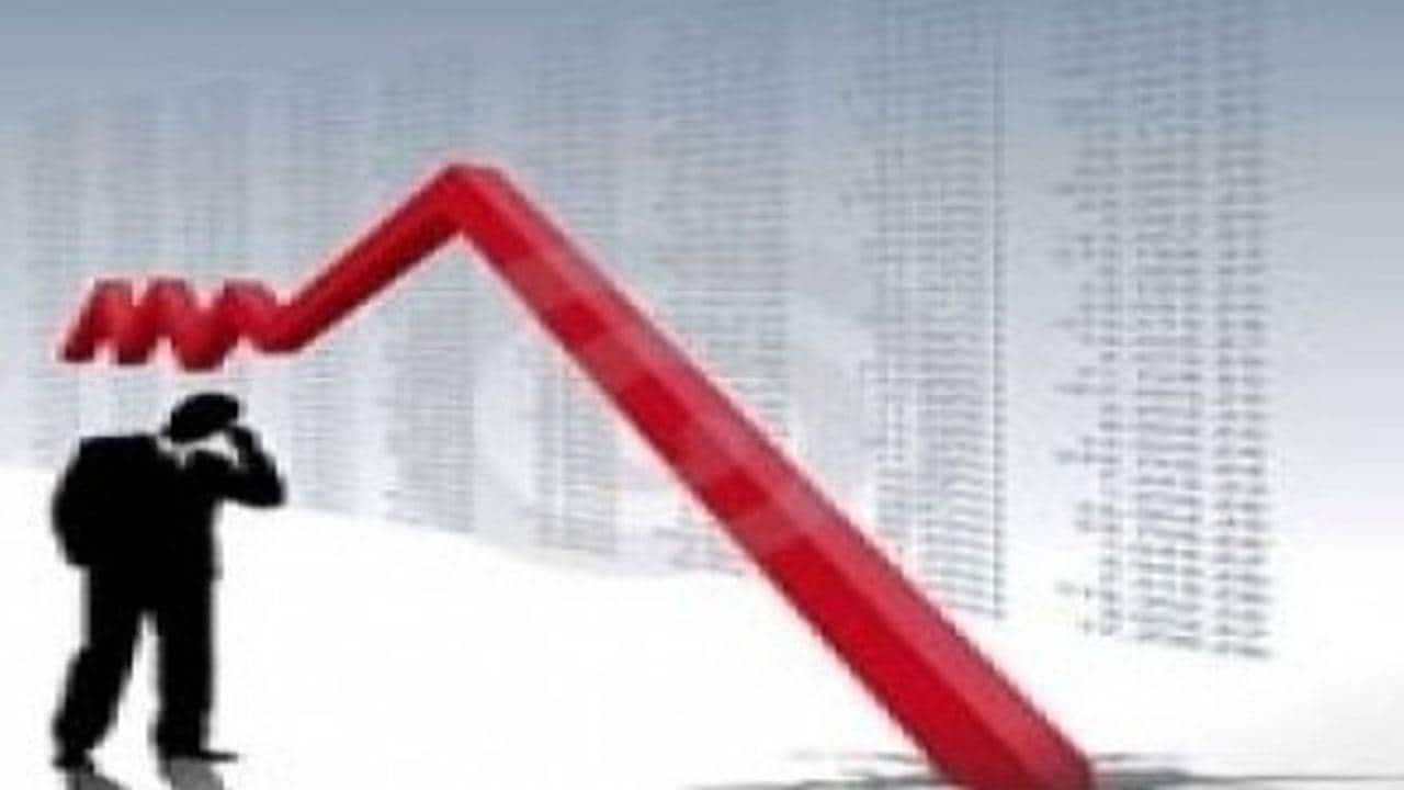 10 MFs owned Rs 5,000 crore of ADAG debt papers as of March-end