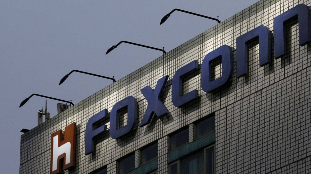 Foxxcon chairman bets on Telangana, says working with state will double company's revenue