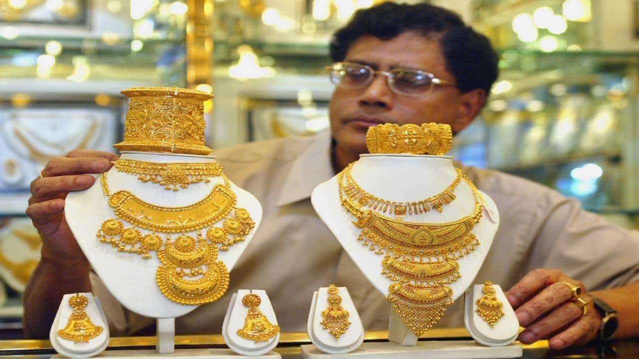 Indian Gold Jewellers Stock up with Eye on Festive Demand
