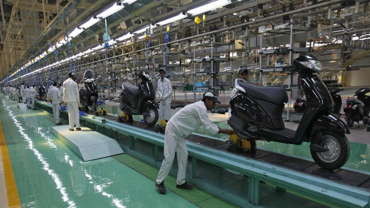 BS III offers: Bike dealers run out of stock amid discount frenzy