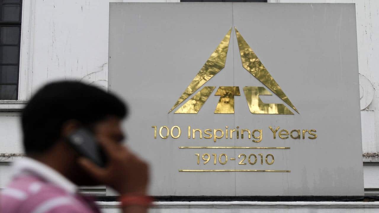 Investors lost nearly Rs 50K crore in trade in ITC; FPIs hold 20% stake, LIC 16.25%
