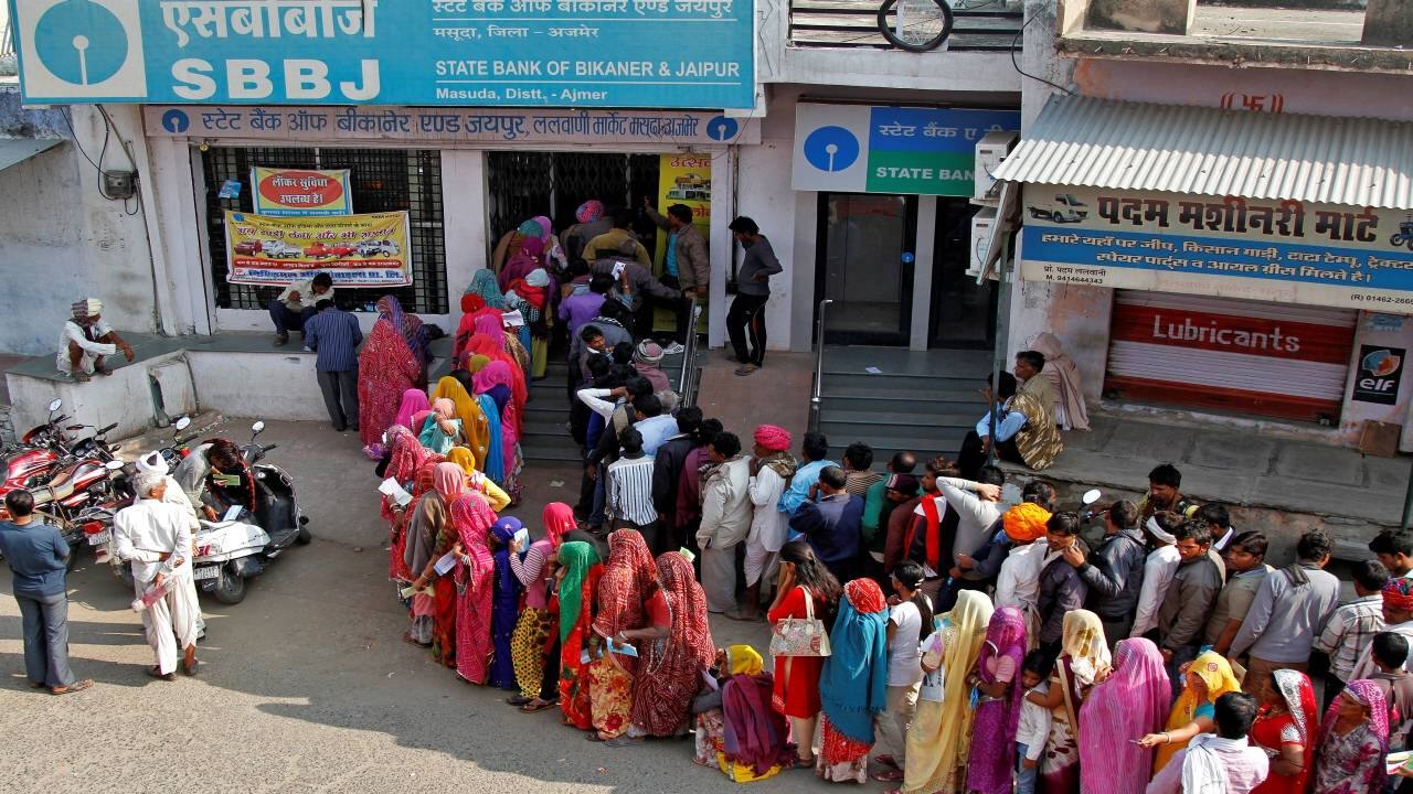 Stalled recruitment in state-run banks leading to poor customer service, employee churn