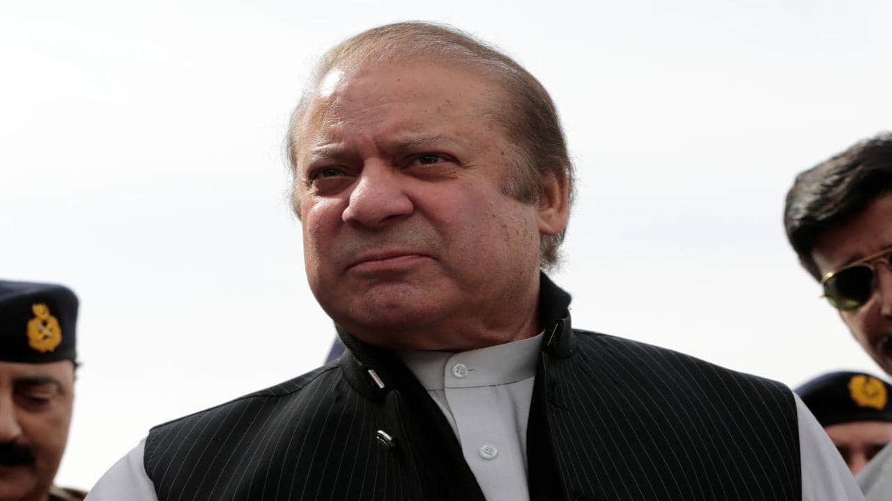 Nawaz Sharif can become Pakistan PM but showdown looms if Imran Khan allowed to contest